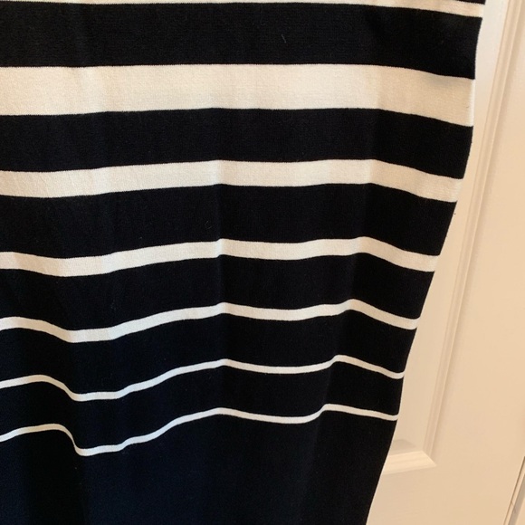 Ellen Tracy Black and White Striped Ribbed Pencil Skirt. New. Size XL - Picture 5 of 11